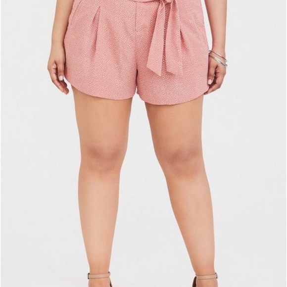 Torrid Pink Dot Tie Front Short - Picture 4 of 6